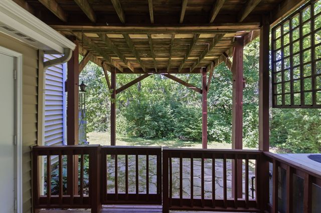 5230 Village Way, Nashville, TN 37211