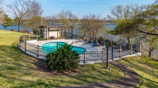 1446 Rockie Drive, Grove, OK 74344