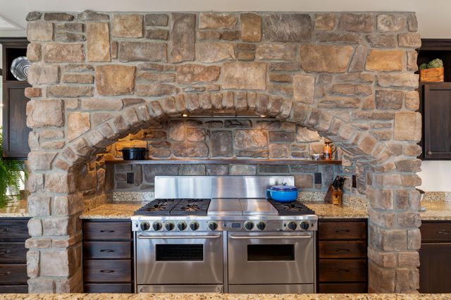 1446 Rockie Drive, Grove, OK 74344