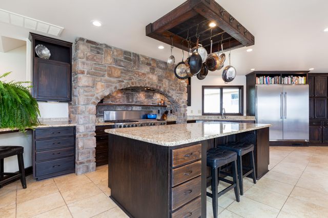 1446 Rockie Drive, Grove, OK 74344