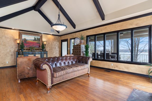 1446 Rockie Drive, Grove, OK 74344