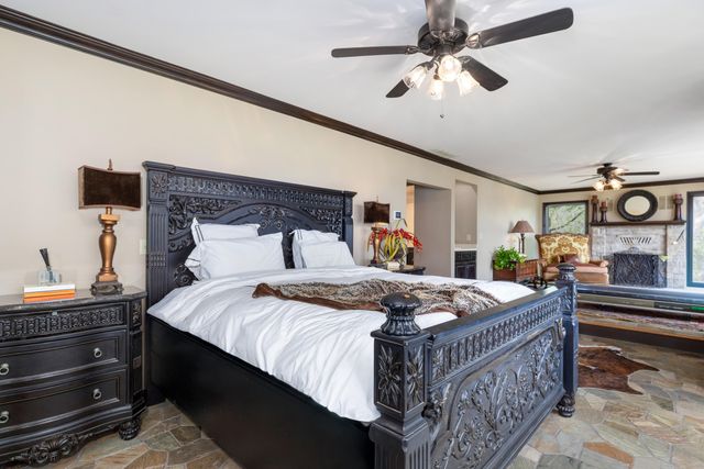 1446 Rockie Drive, Grove, OK 74344