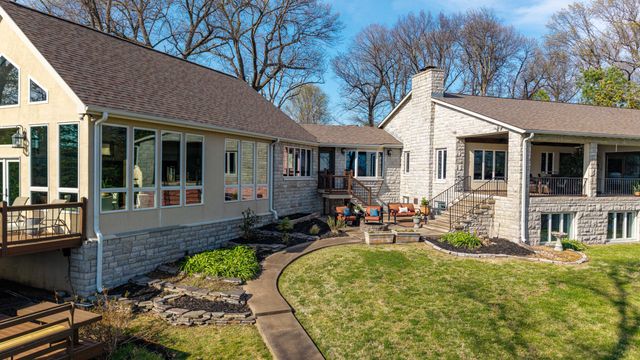 1446 Rockie Drive, Grove, OK 74344