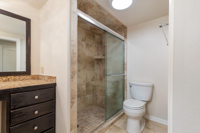 1446 Rockie Drive, Grove, OK 74344