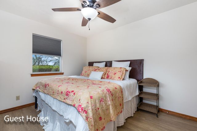 1446 Rockie Drive, Grove, OK 74344