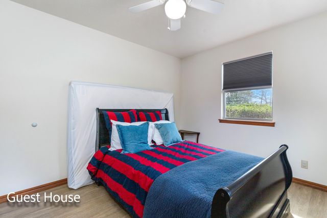 1446 Rockie Drive, Grove, OK 74344