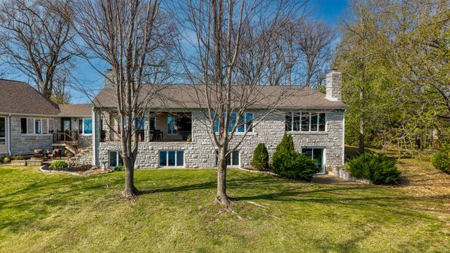 1446 Rockie Drive, Grove, OK 74344