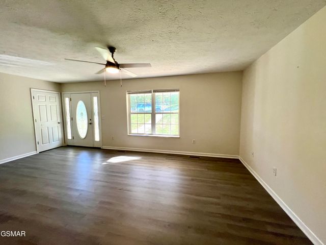 336 Lindder Drive, Sevierville, TN 37876