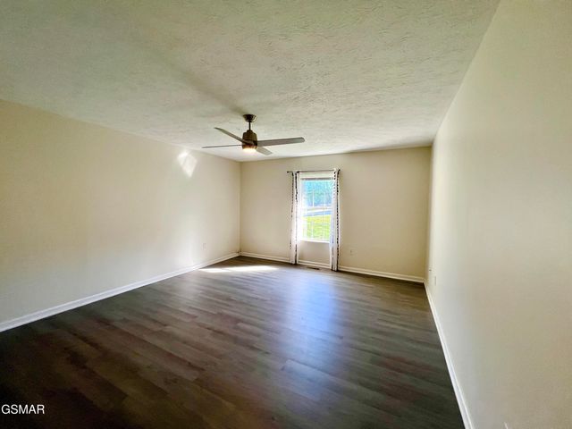 336 Lindder Drive, Sevierville, TN 37876