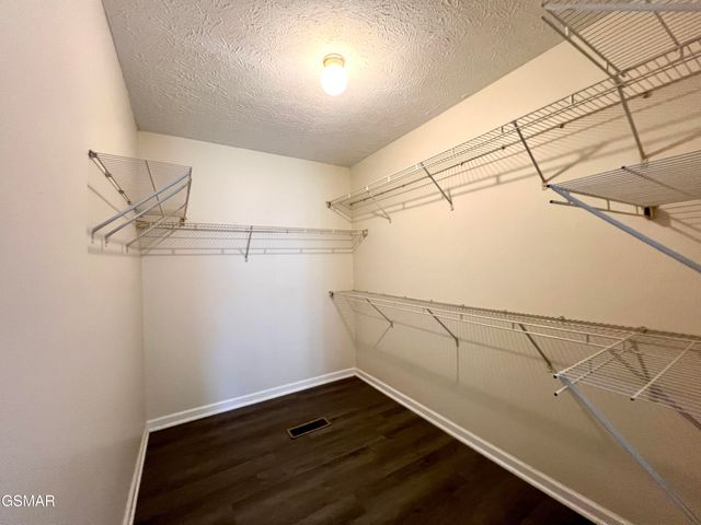 336 Lindder Drive, Sevierville, TN 37876