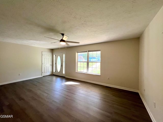 336 Lindder Drive, Sevierville, TN 37876