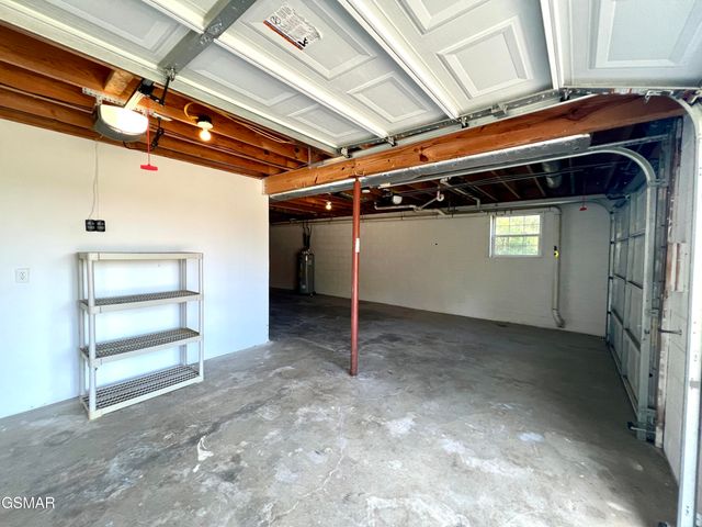 336 Lindder Drive, Sevierville, TN 37876