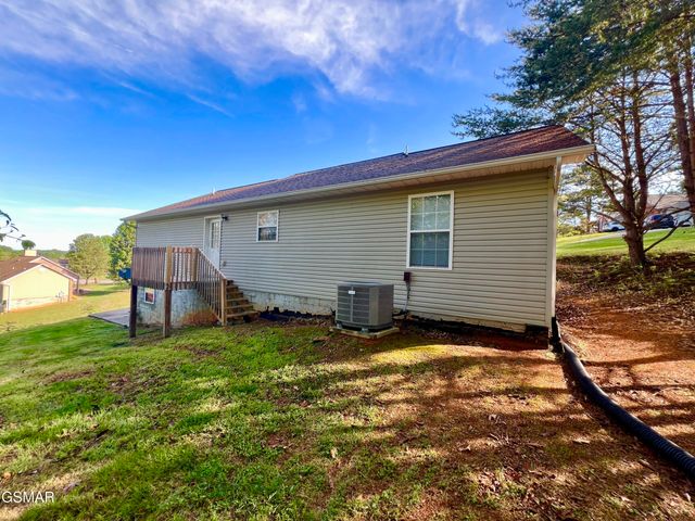 336 Lindder Drive, Sevierville, TN 37876