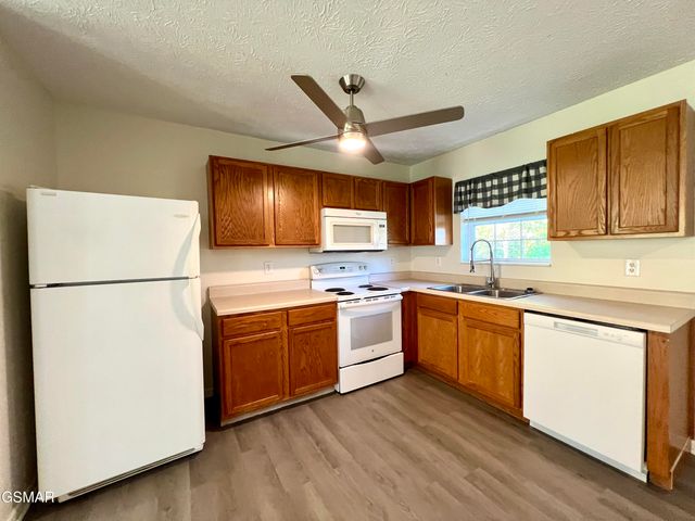 336 Lindder Drive, Sevierville, TN 37876