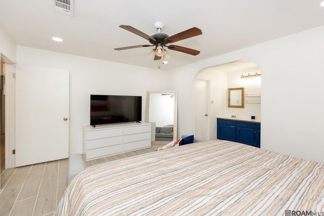 9729 Banway Dr, Greenwell Springs, LA 70739