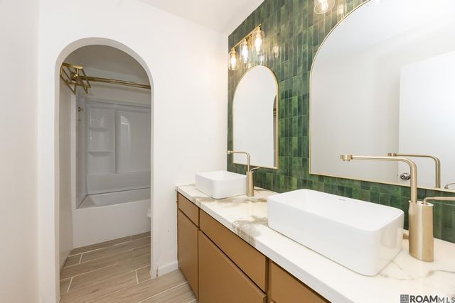 9729 Banway Dr, Greenwell Springs, LA 70739