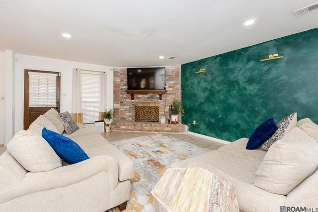 9729 Banway Dr, Greenwell Springs, LA 70739