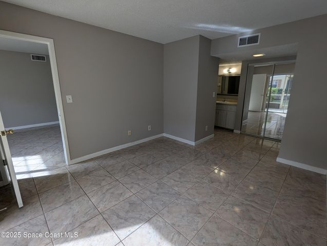1609 Sunny Brook Lane E 104, Palm Bay, FL 32905