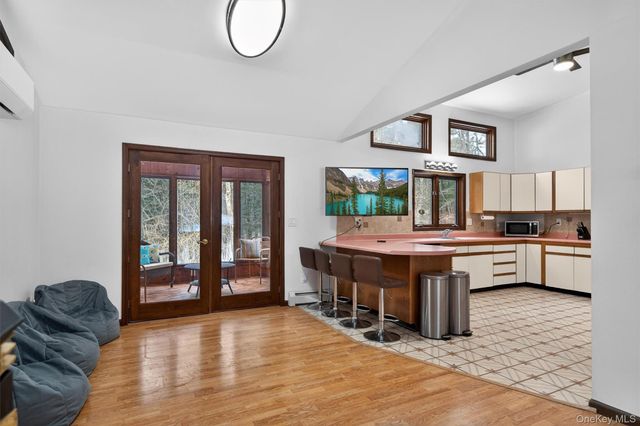 157 Old Forestburg Road, Sparrowbush, NY 12780