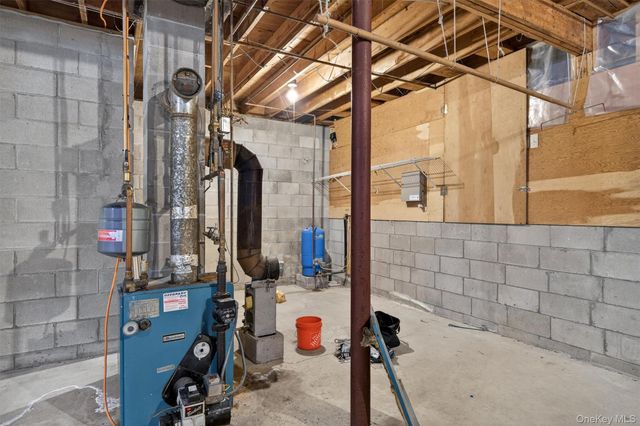 157 Old Forestburg Road, Sparrowbush, NY 12780