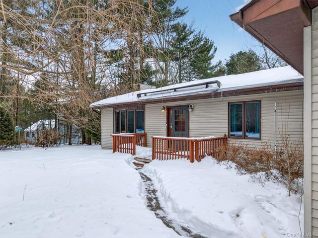 157 Old Forestburg Road, Sparrowbush, NY 12780