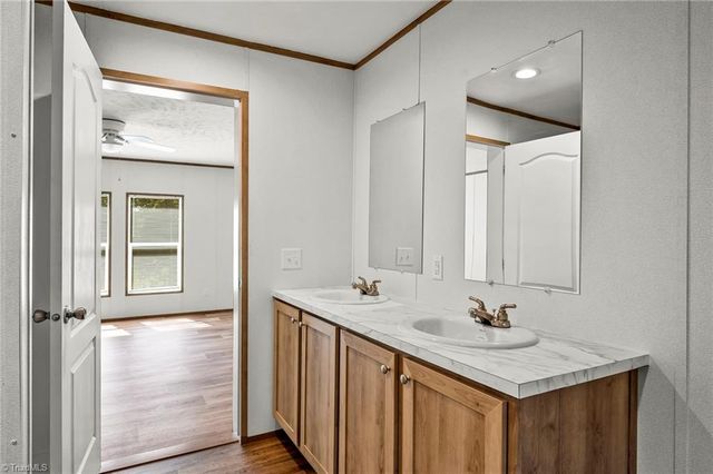 242 Old Thomasville Road, Winston-salem, NC 27107