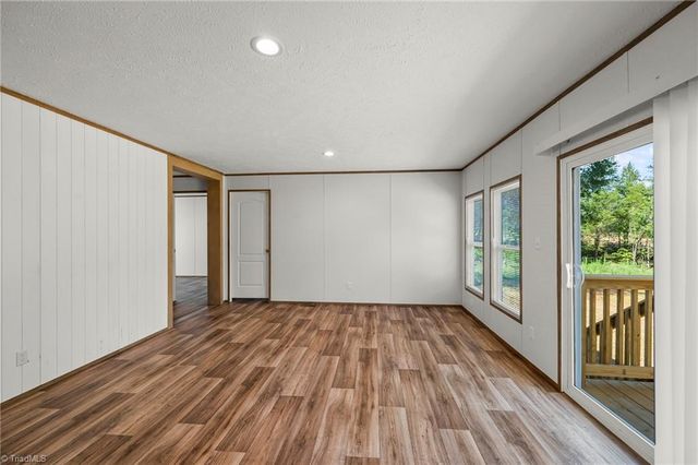 242 Old Thomasville Road, Winston-salem, NC 27107
