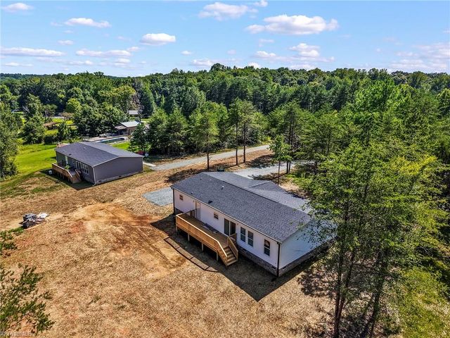 242 Old Thomasville Road, Winston-salem, NC 27107