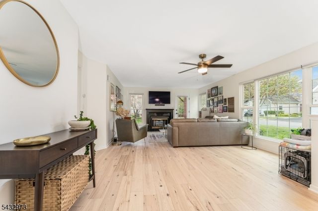 242 Laurel Court, Readington Twp., NJ 08889