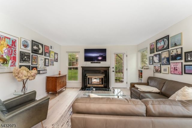 242 Laurel Court, Readington Twp., NJ 08889