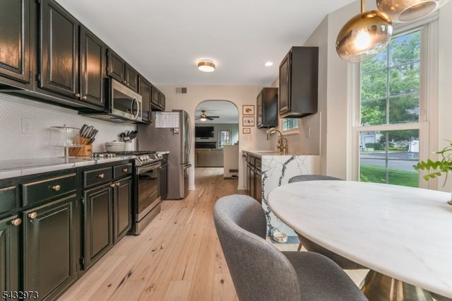 242 Laurel Court, Readington Twp., NJ 08889