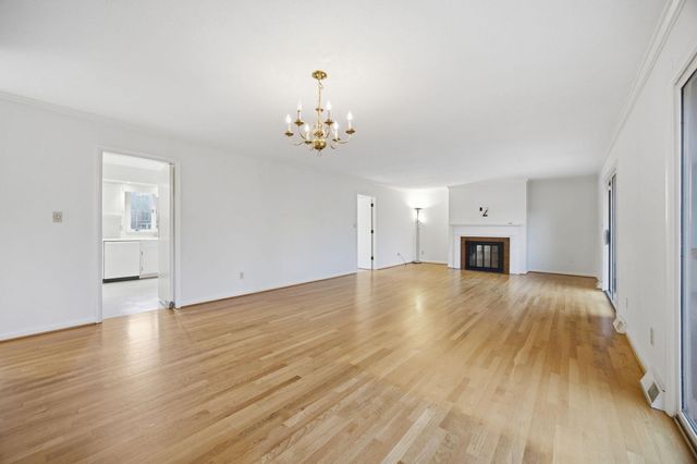 2044 Manor Drive, Lexington, KY 40502