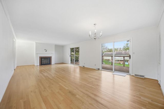 2044 Manor Drive, Lexington, KY 40502