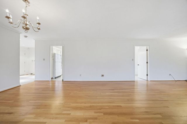 2044 Manor Drive, Lexington, KY 40502