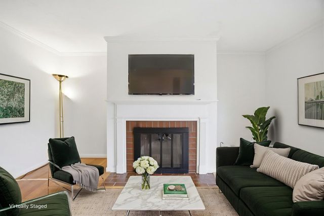 2044 Manor Drive, Lexington, KY 40502