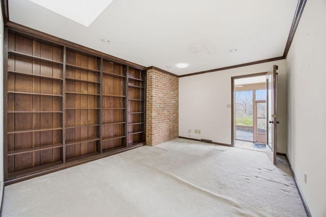 2044 Manor Drive, Lexington, KY 40502
