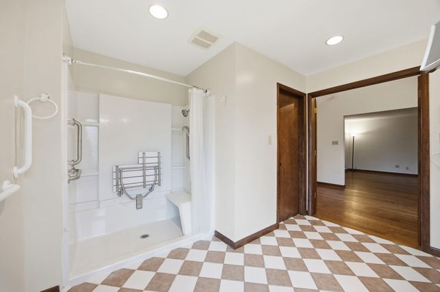 2044 Manor Drive, Lexington, KY 40502