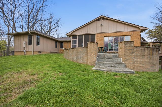 2044 Manor Drive, Lexington, KY 40502