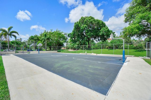 3356 CARAMBOLA Circle S, Coconut Creek, FL 33066