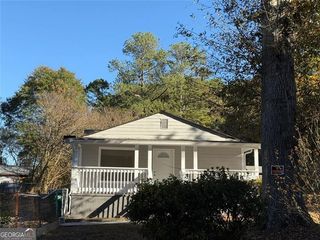 221 SHEPPARD Place, Stone Mountain, GA 30083