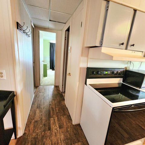 16 S Granada Lane, Port St Lucie, FL 34952