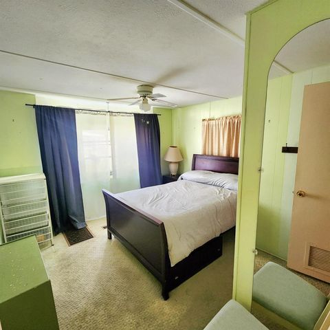 16 S Granada Lane, Port St Lucie, FL 34952