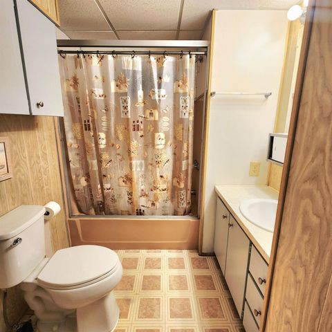 16 S Granada Lane, Port St Lucie, FL 34952