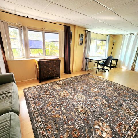 16 S Granada Lane, Port St Lucie, FL 34952