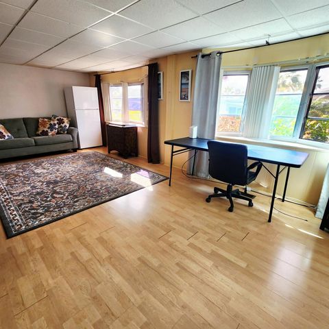 16 S Granada Lane, Port St Lucie, FL 34952