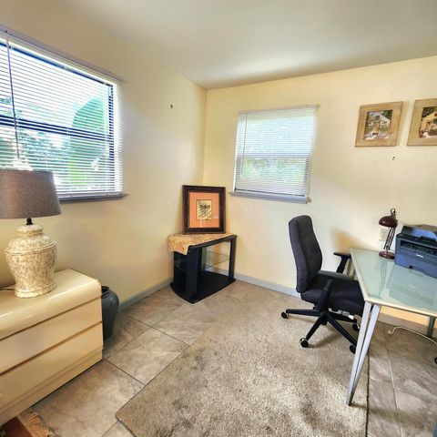 16 S Granada Lane, Port St Lucie, FL 34952