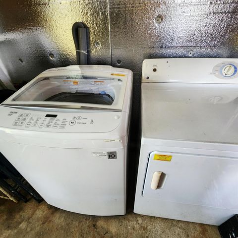 16 S Granada Lane, Port St Lucie, FL 34952