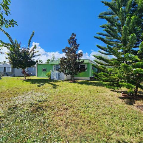 16 S Granada Lane, Port St Lucie, FL 34952