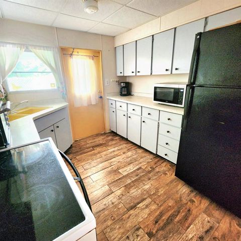 16 S Granada Lane, Port St Lucie, FL 34952