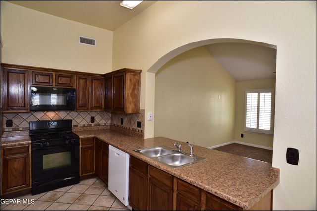 12636 Crystal Ridge Street, El Paso, TX 79938